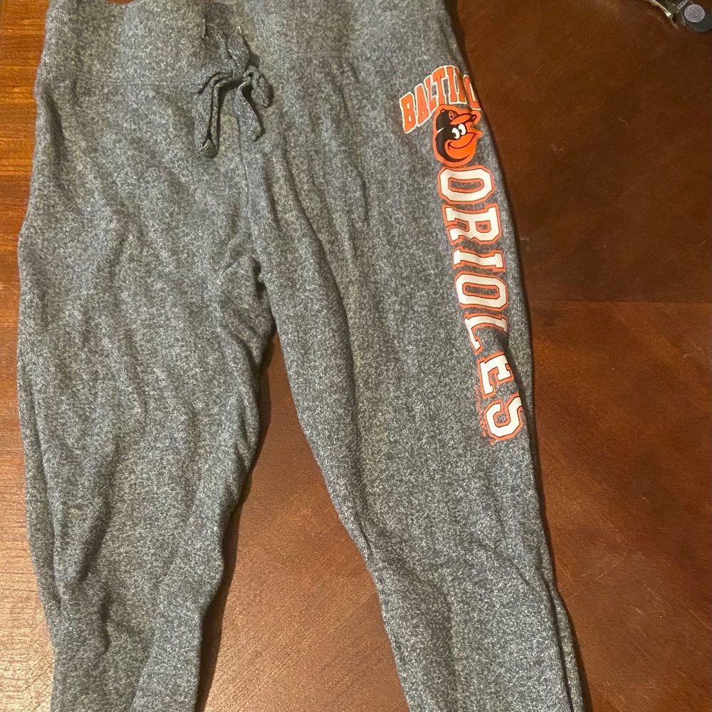 Women’s XS Orioles Joggers